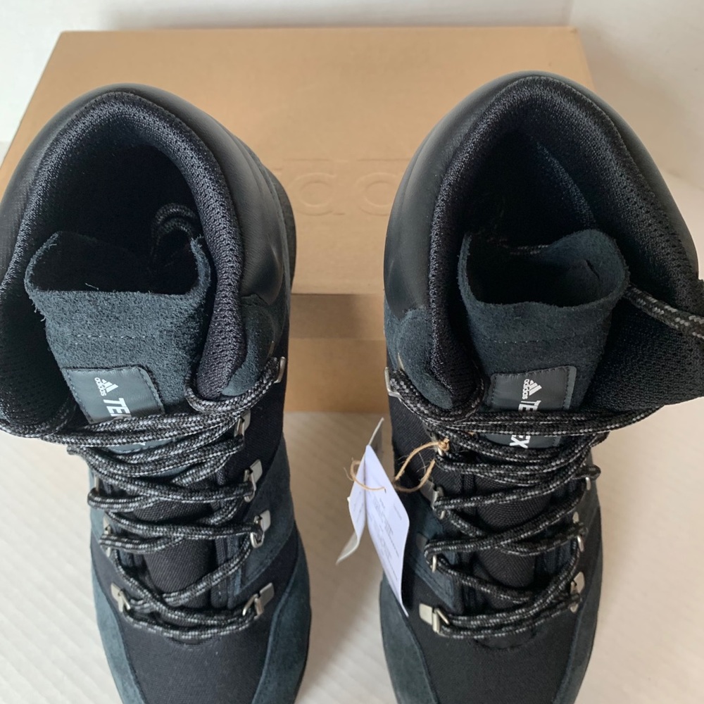 Adidas Terrex Snowpitch Hiking Boots Men 9 FV7957 - Picture 3 of 7